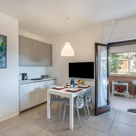Casa Punta Gro Con Piscina Appartement Sirmione