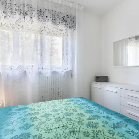 Casa Punta Gro Con Piscina Apartment